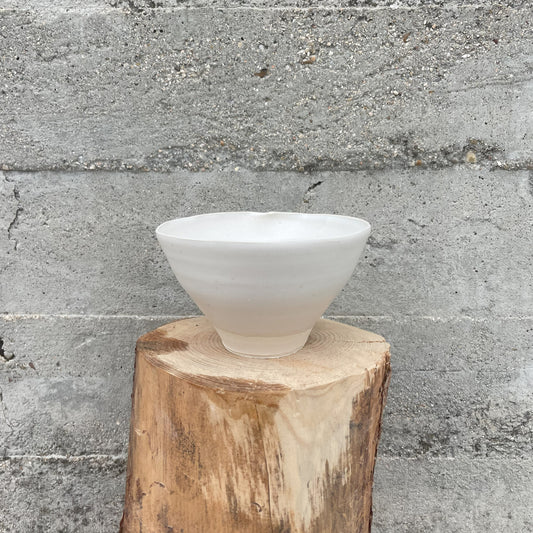 Pyramid bowl